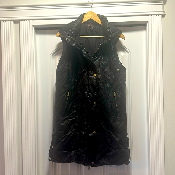 Quilted Faux Leather Vest - Picture 3 of 7